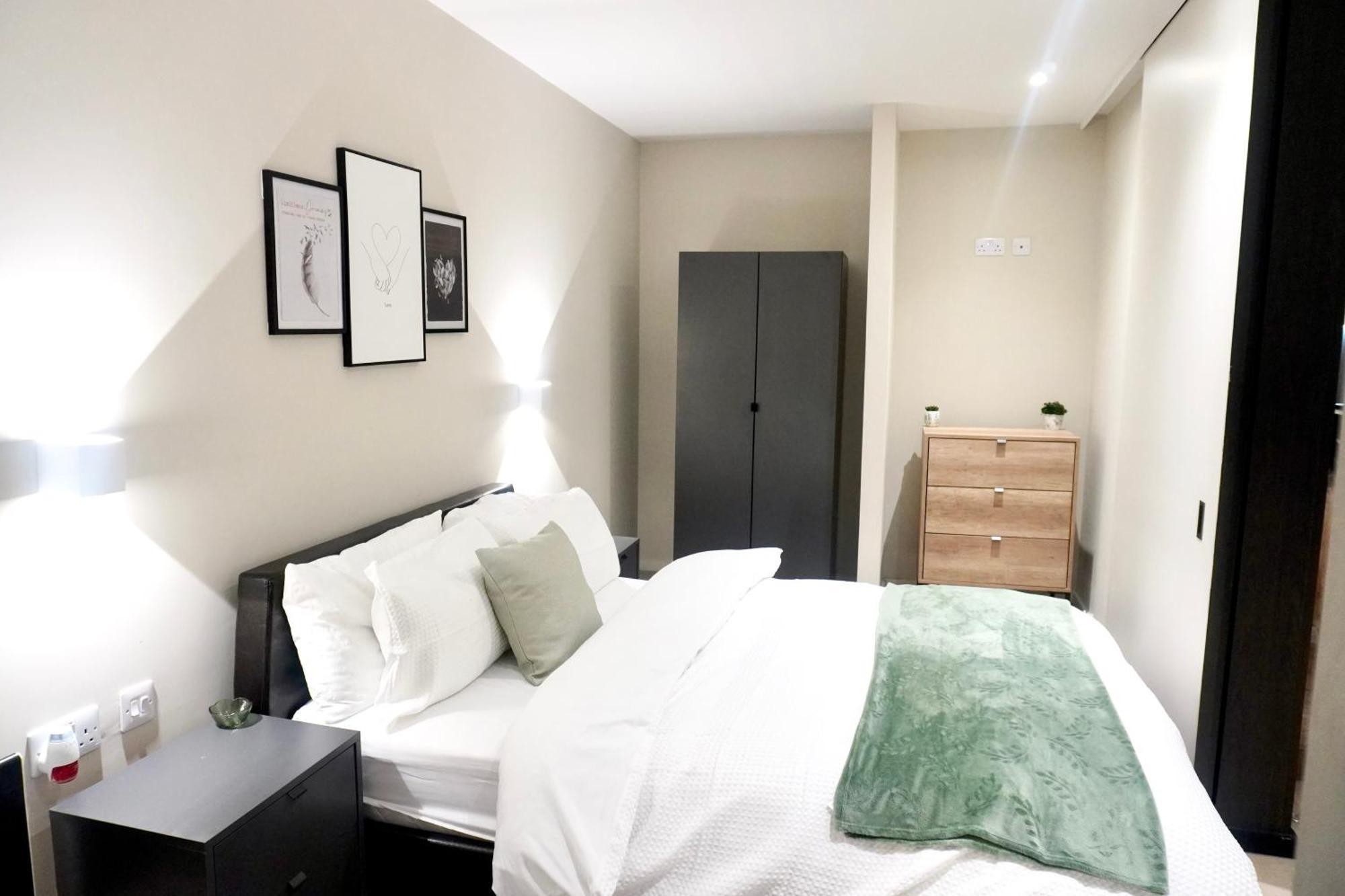 Central Manchester Luxury 2 Bed Apartment With Balcony Экстерьер фото